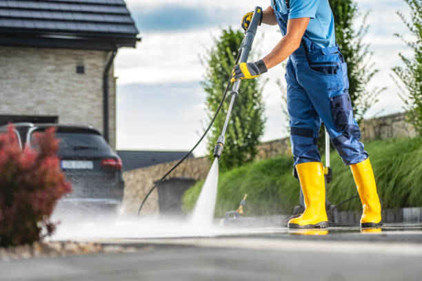 Best Pool Deck Cleaning  in Crosby, TX